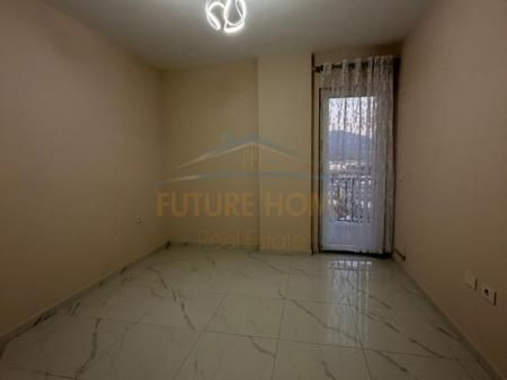 For sale, 2+1 apartment, Kamëz, Tirana.