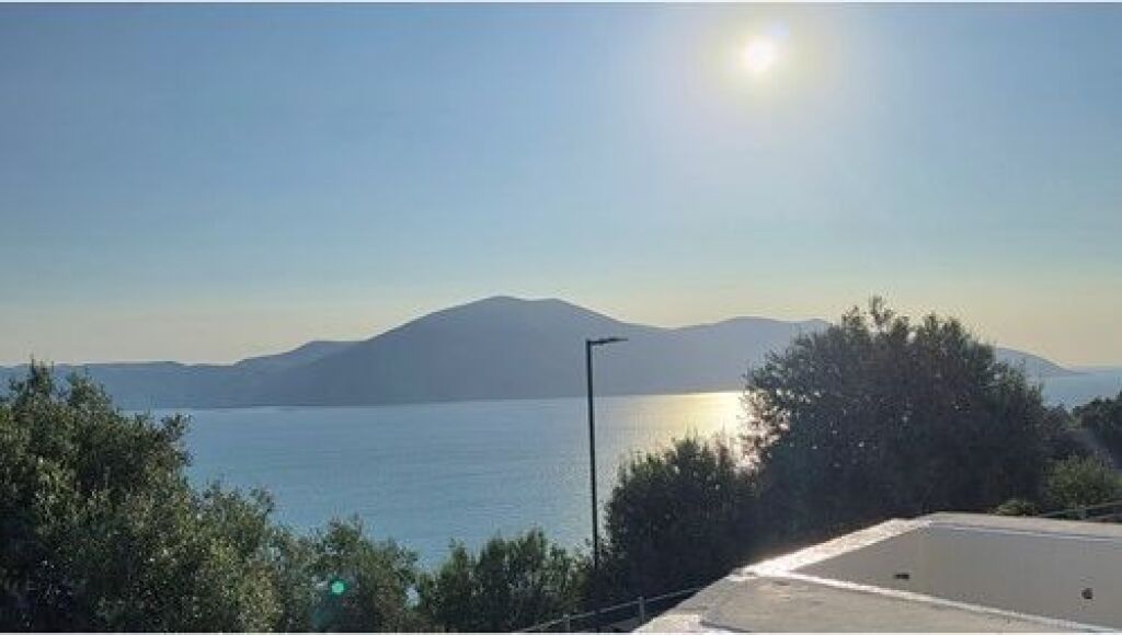 Apartament me pishine ne shitje  në Rradhimë