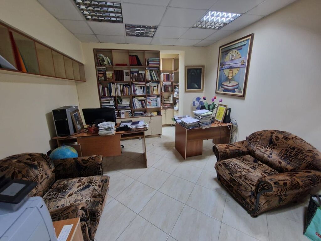Office for rent at the Ministry of Justice