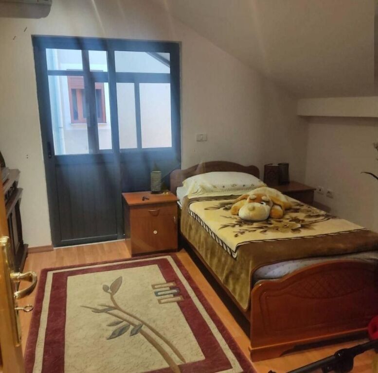 Rent | Apartament 2 + 1 | Rruga 5 Maji | 500 €/month