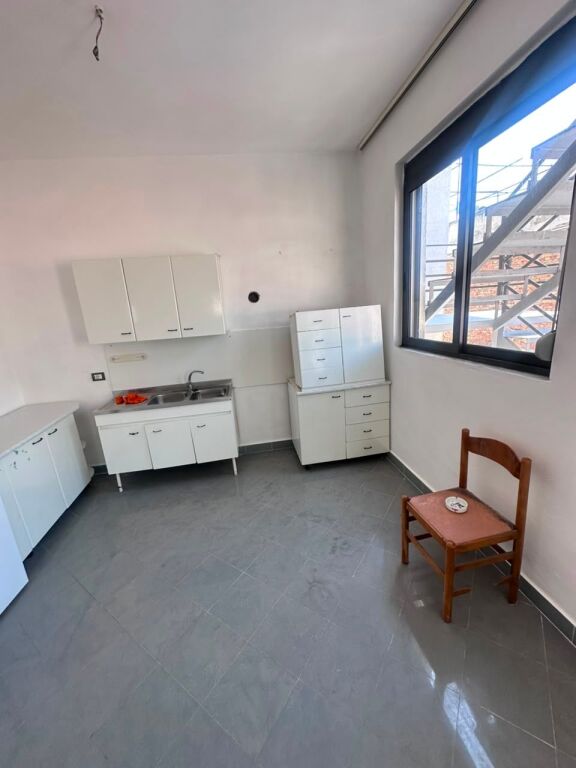 JEPET ME QERA APARTAMENT 2+1 LAGJA KUMINI,DURRES