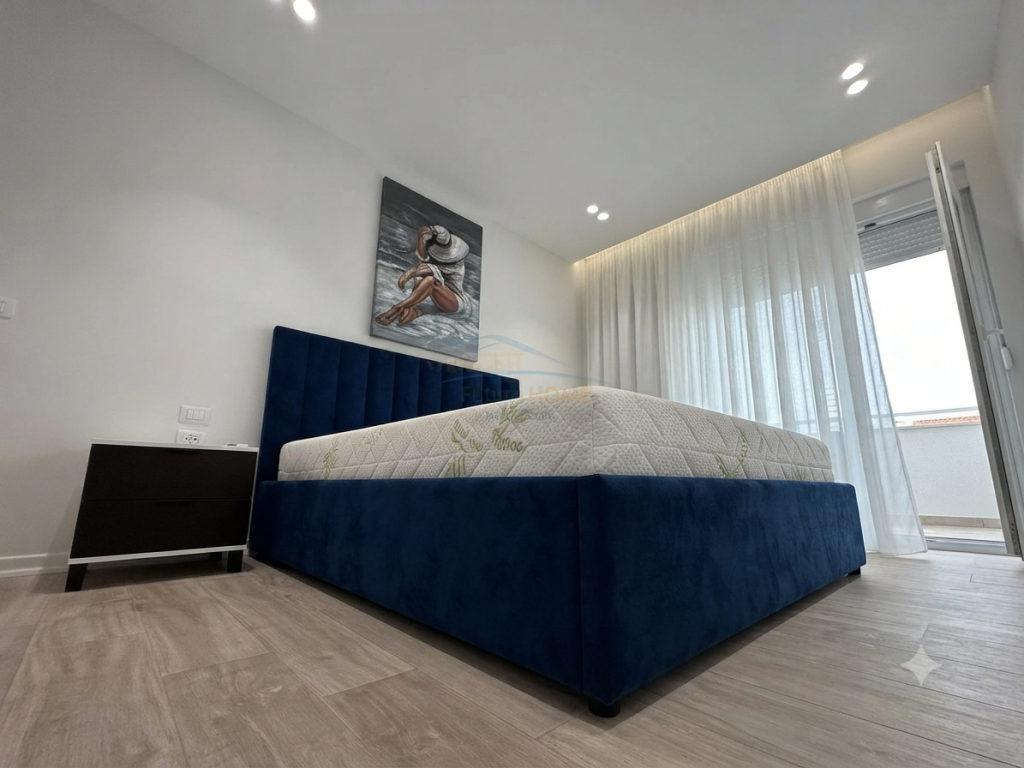 Affitto, Appartamento 2+1 + Veranda, Complesso FZ, Lago Secco, Tirana