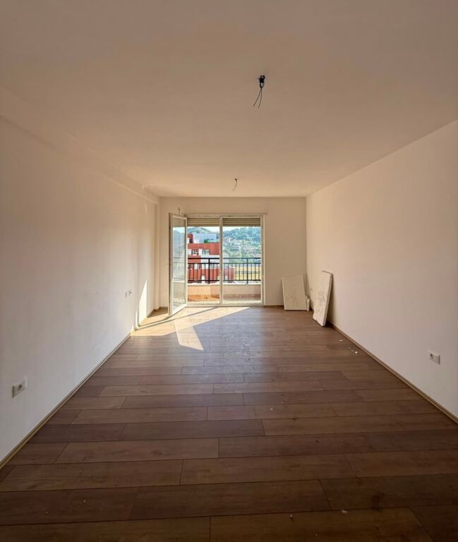 Shitet apartamenti 2+1 ne Astir – Vila L2