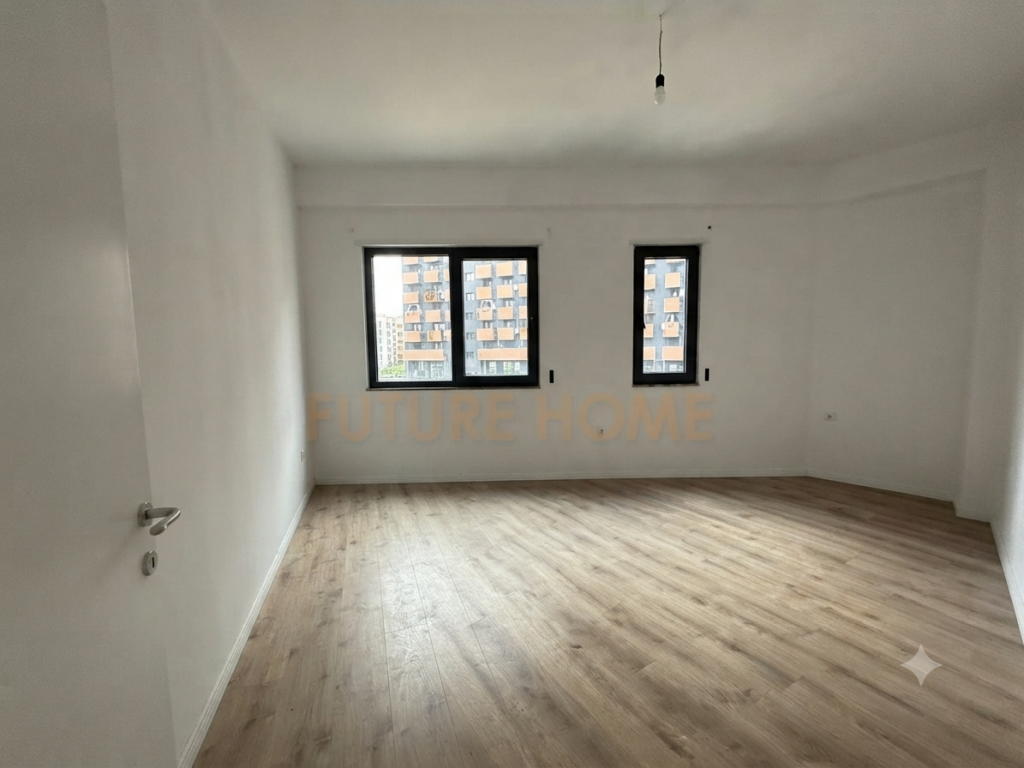 Qera, Apartament 2+1+Post parkimi, Unaza e Re