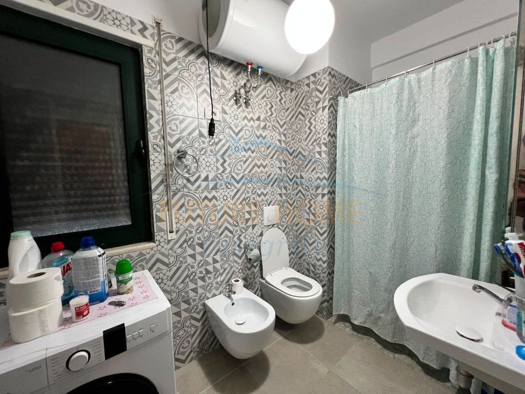 Affitto, Appartamento 1+1+Posto Auto, Residenza Green City, Tirana.