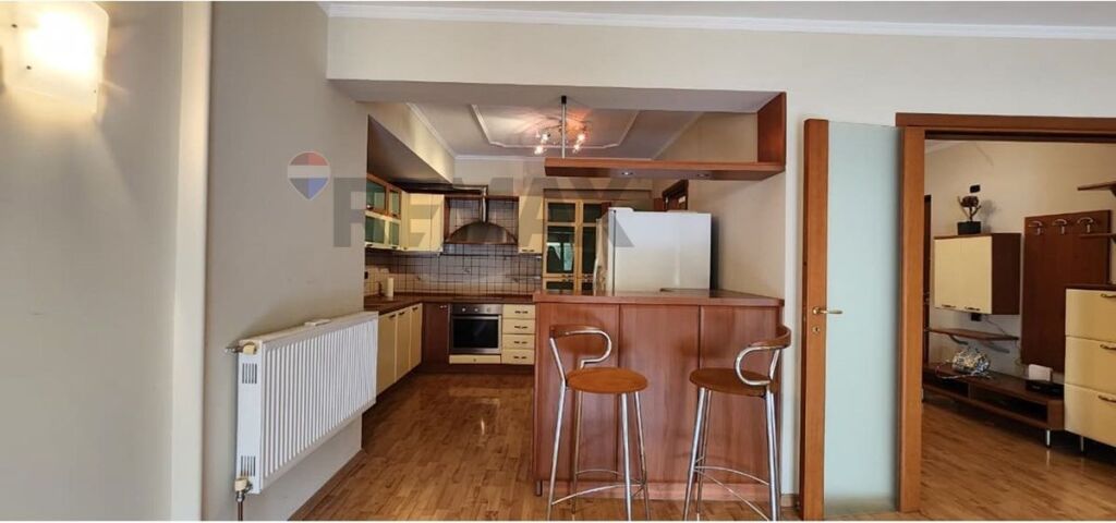 APARTAMENT 3+2+2 ME QIRA-RRUGA DERVISH HIMA.