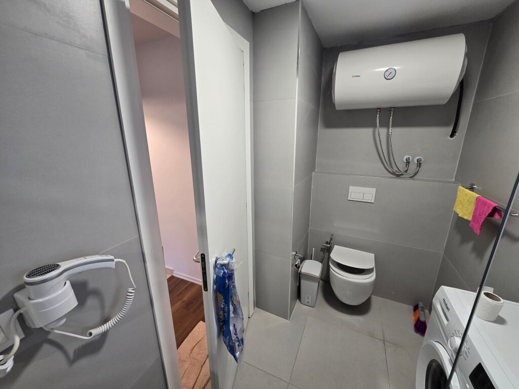 Appartamento 2+1+Balcone In Affitto Nel Complesso Residenziale | Vicino a Kodra e Diellit 1