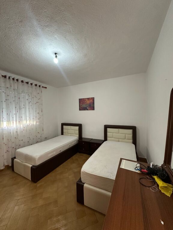 Qera | Vilë 2 + 1 | Kodra E. Priftit | 500 €/muaj