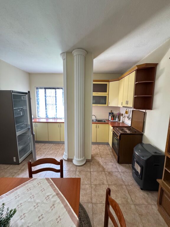 📣 QERA Apartament 1+1 📍Sheshi Willson, Prane Postes Nr. 8 ✨