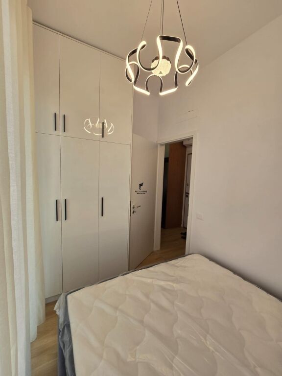 APARTAMENT ME QERA 1+1 ALI DEMI 40.000 LEKE FH-85834