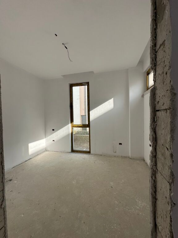 PREMIUM 3-story villa for sale – Near TEG !