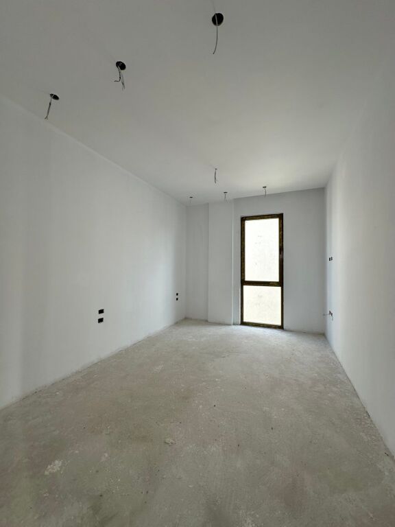 PREMIUM 3-story villa for sale – Near TEG !