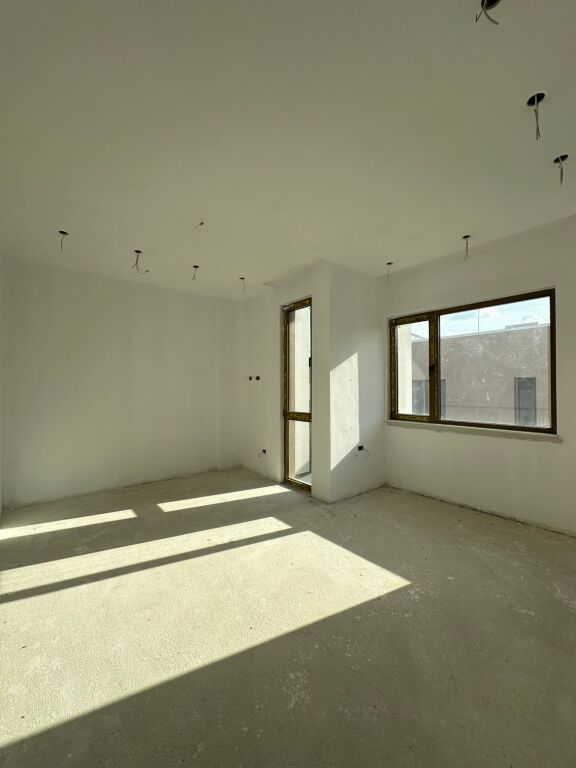 PREMIUM 3-story villa for sale – Near TEG !