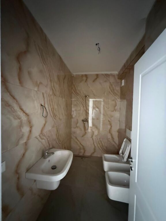 Shitet apartamenti 2+1 ne Astir – Vila L2