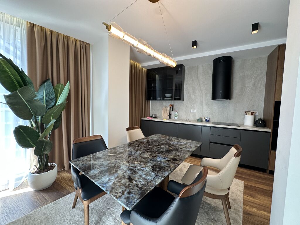 Qira 3+1+2+2Poste parkimi.Lake view Residences.