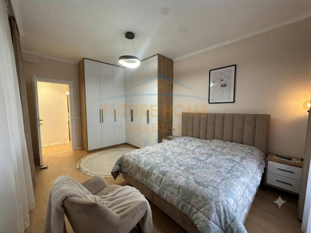 Qera, Apartament 2+1+2 Poste Parkimi,Univers City, QTU.