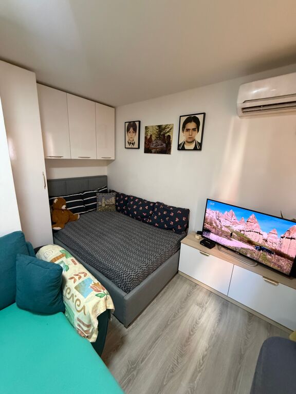 Okazionn!! Shitet garsionere ne Selite tek Xhamia (29.2 m2) 59 milion leke te vjetra diskutueshem