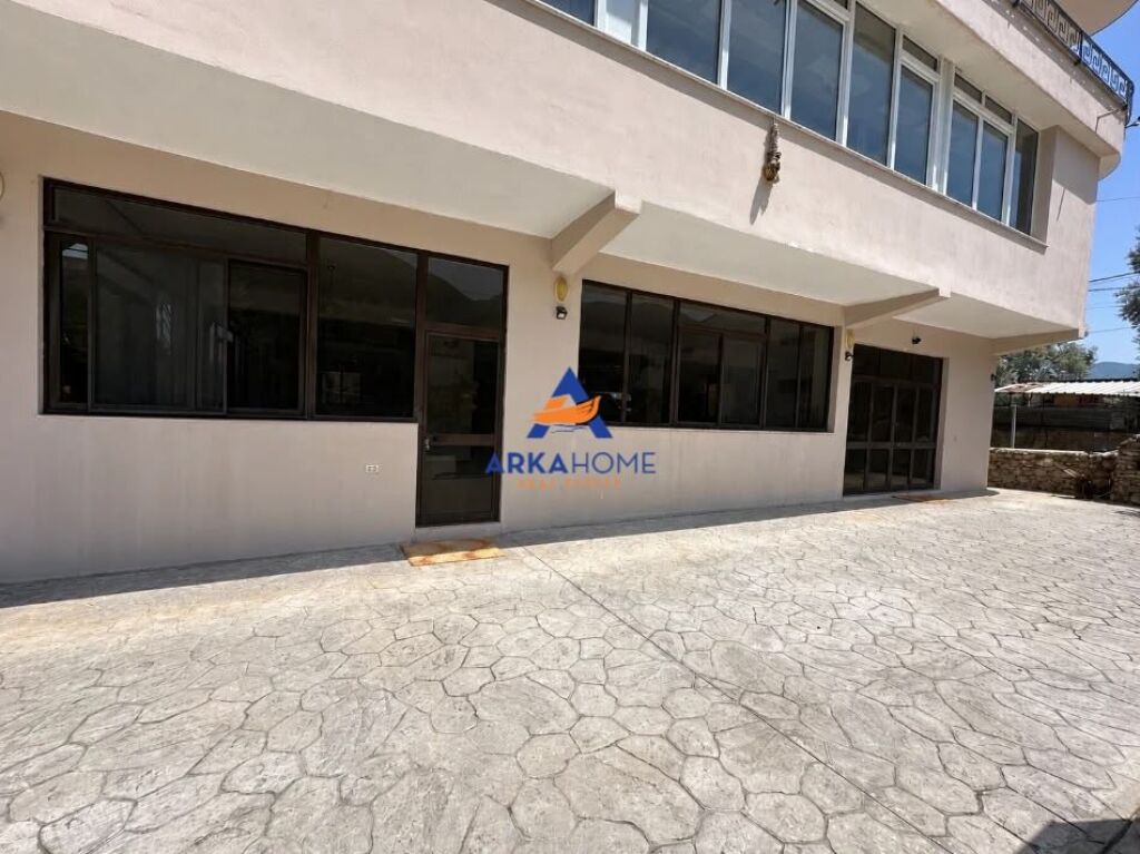 BUSINESS PREMISES FOR RENT 220M2 "IN BERZHITË" 1000 EURO