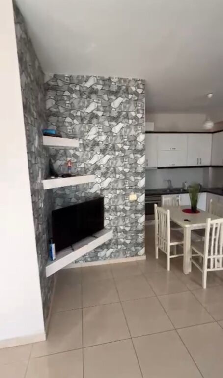 Apartament me qera 1+1 Astir