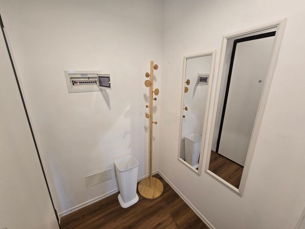 Appartamento 2+1+Balcone In Affitto Nel Complesso Residenziale | Vicino a Kodra e Diellit 1