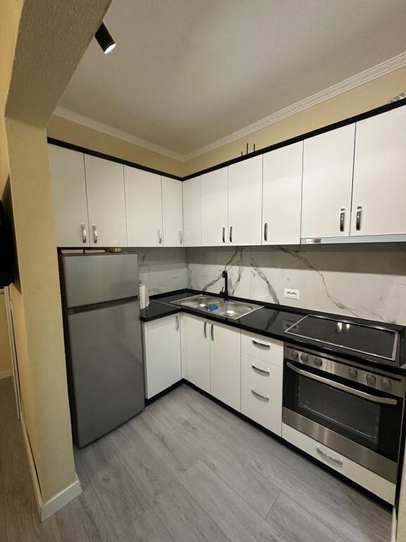 Rent | Apartament 1 + 1 | Brryli | 450 €/month