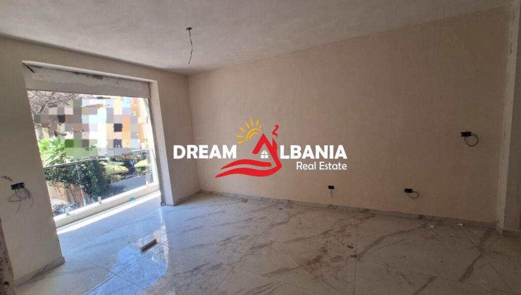 Vendesi appartamenti 1+1 vuoti Mali Robit, Golem (41111590)