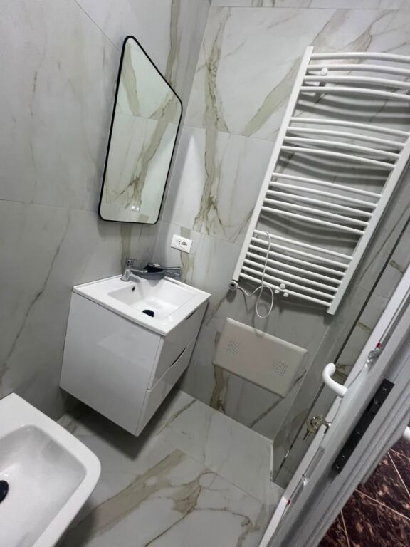 Qera | Apartament 2 + 1 | Ish Tregu Elektrik | 800 €/muaj