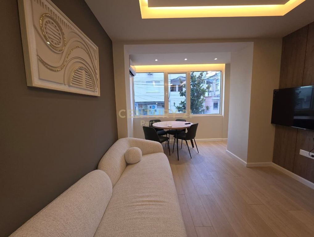 Apartament 1+1 Me Qira në Sheshi Willson