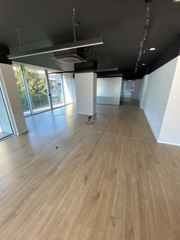 UFFICIO IN AFFITTO 520 M2 BLOK 1.550.000 LEKE FH-85787