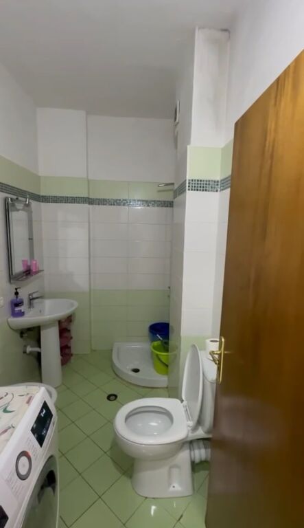 Apartament ne shitje 2+1+2