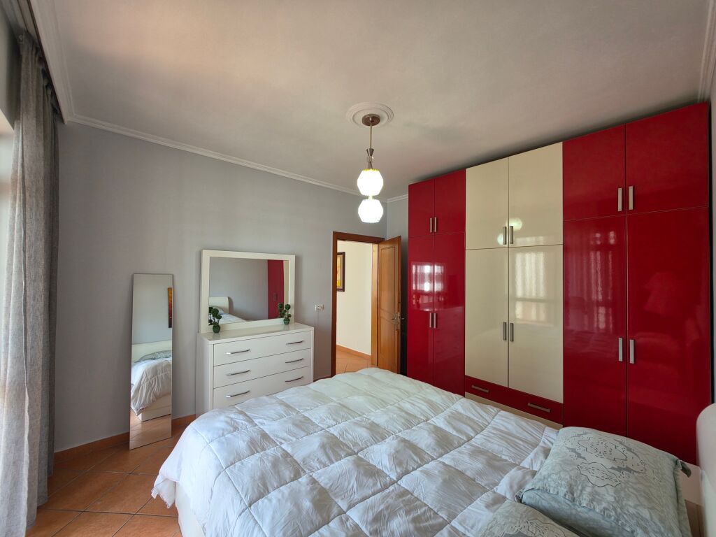 AFFITTASI 1+1 A SQUARE 21