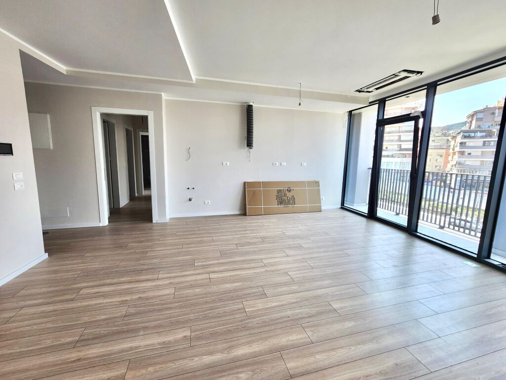 For Rent: 💻Premium Office 📍Lake View, Tirana Lake (128m²) – 3 Office Spaces, 2 Bathrooms, Terrace &amp; GARAGE 🚗 || Stunning Lake View | €1,500/Month