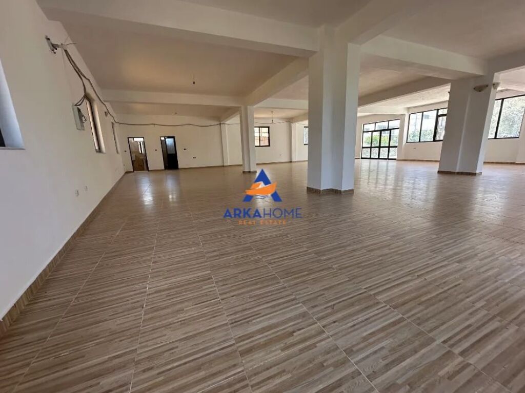 BUSINESS PREMISES FOR RENT 220M2 "IN BERZHITË" 1000 EURO