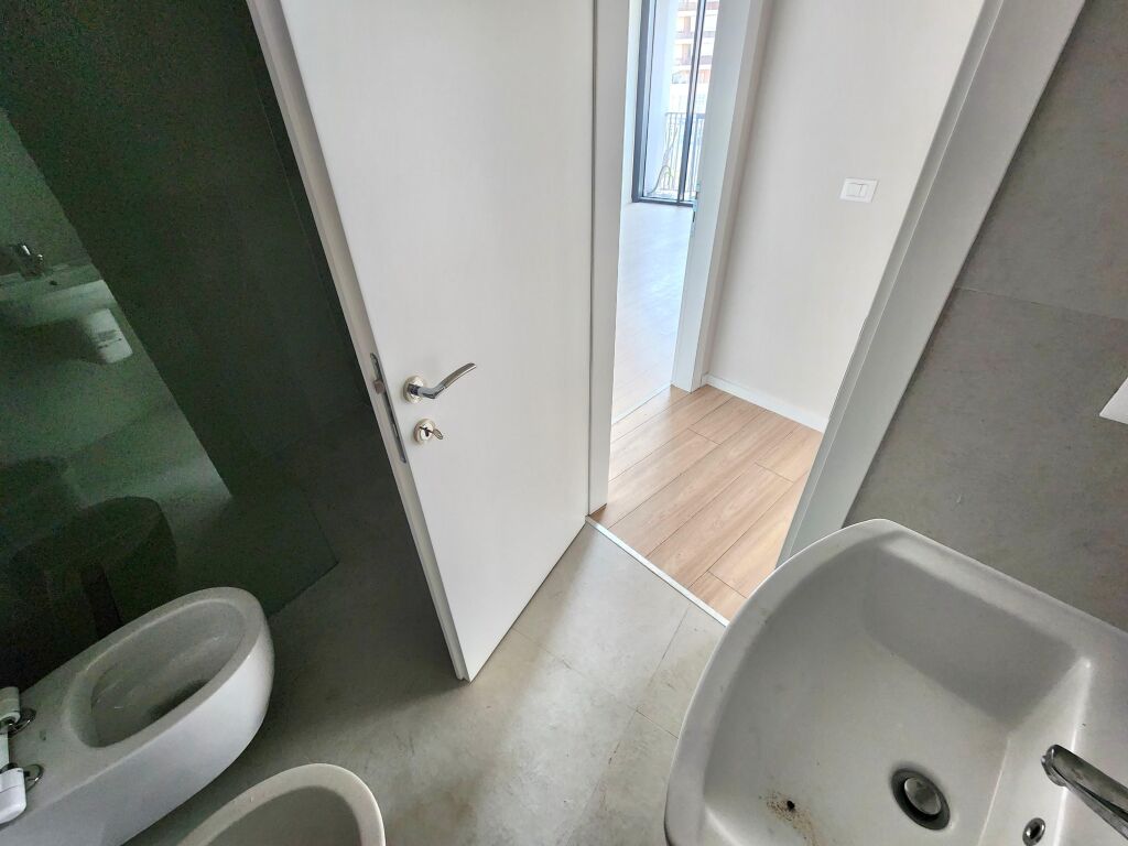 For Rent: 💻Premium Office 📍Lake View, Tirana Lake (128m²) – 3 Office Spaces, 2 Bathrooms, Terrace &amp; GARAGE 🚗 || Stunning Lake View | €1,500/Month