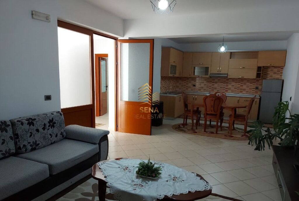 Affitto, Ingresso privato 2+1, Stazione ferroviaria, 50.000 Lek/Mese