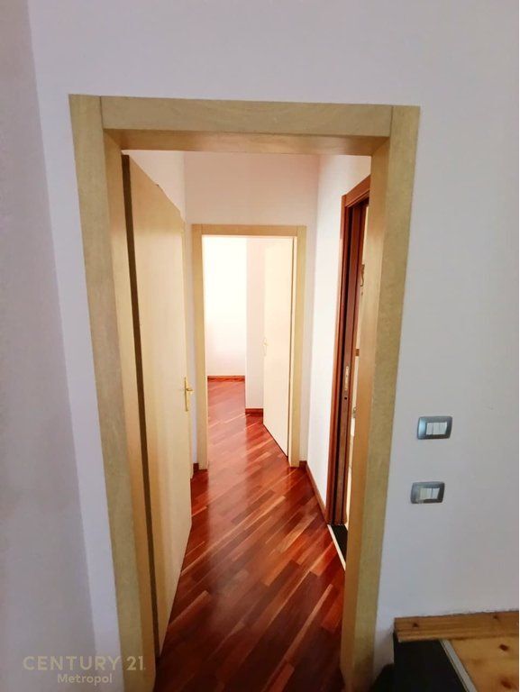 DUPLEX 3+1+3 FOR RENT ON ELBASAN STREET TOGETHER WITH PARKING SPACE