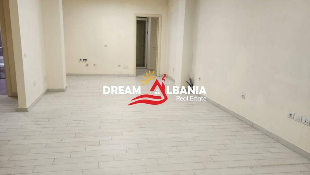 Zyre me Qera me 4 ambjente tek Pazari i Ri ne rrugen Tefta Tashko (ID 4261757)