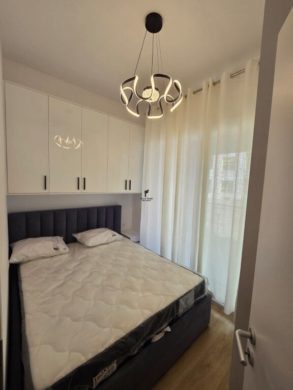 APARTAMENT ME QERA 1+1 ALI DEMI 40.000 LEKE FH-85834