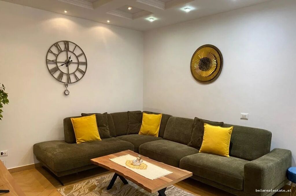 Appartamento In Affitto 2+1 In Centro (ID B2202012) Tirana