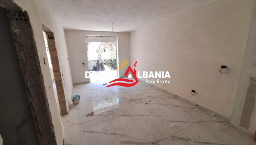 Vendesi appartamenti 1+1 vuoti Mali Robit, Golem (41111590)