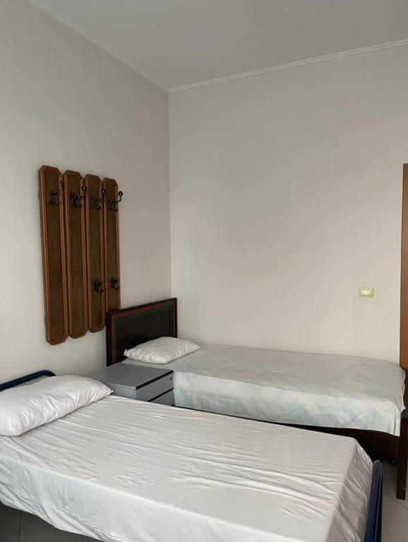 Affitto | Apartament 1 + 1 | Rruga Fuat Toptani | 300 €/mese