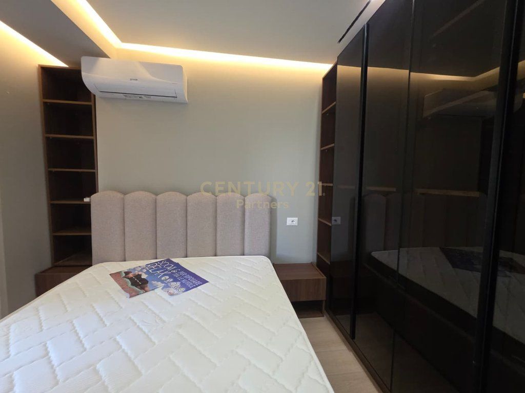 Apartament 1+1 Me Qira në Sheshi Willson