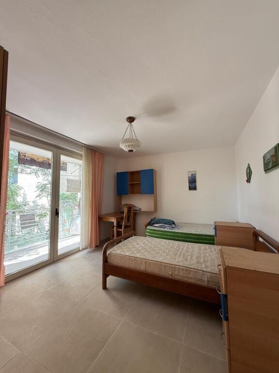 Appartamento 2+1 in affitto   Zona del 21 Dhjetori,