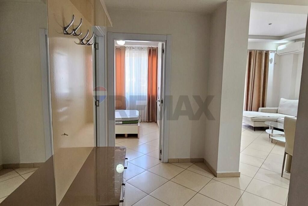 Affittasi appartamento 2+1 vicino a Birra Tirana