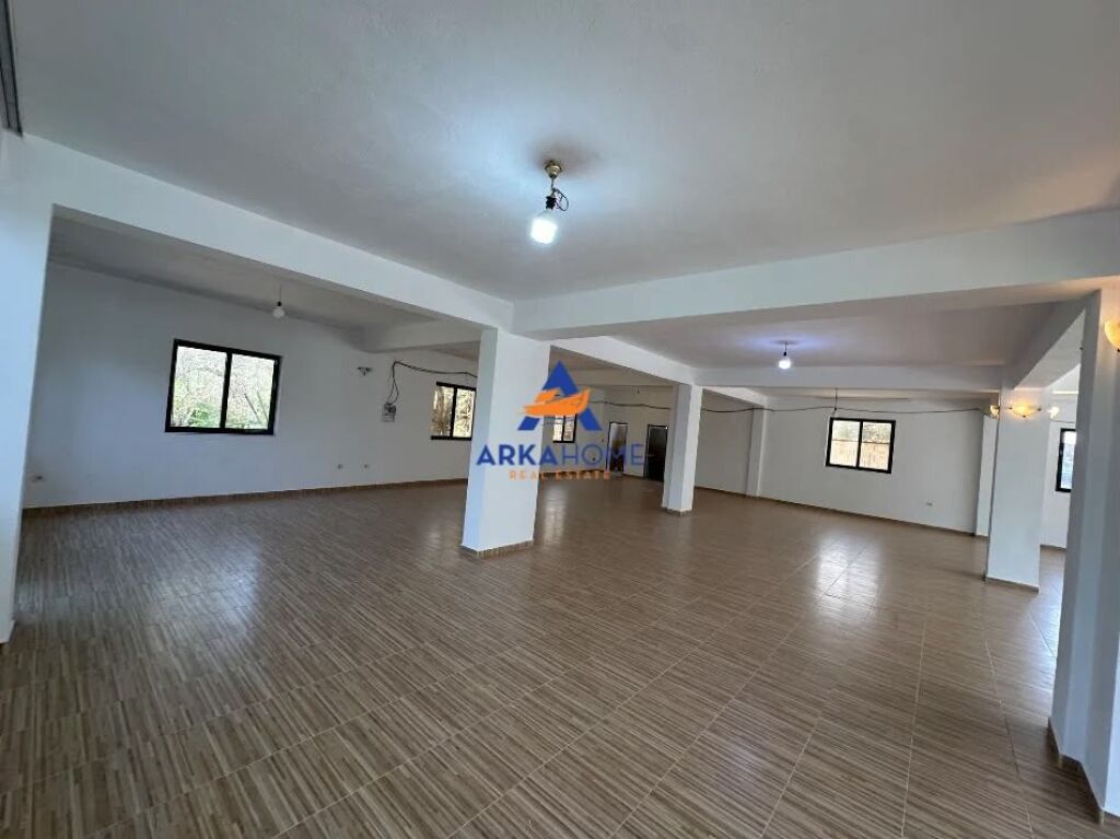 BUSINESS PREMISES FOR RENT 220M2 "IN BERZHITË" 1000 EURO
