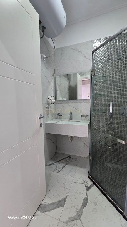 STUDIO APARTMENT FOR SALE LURA 3 GJIRI I LALZIT!