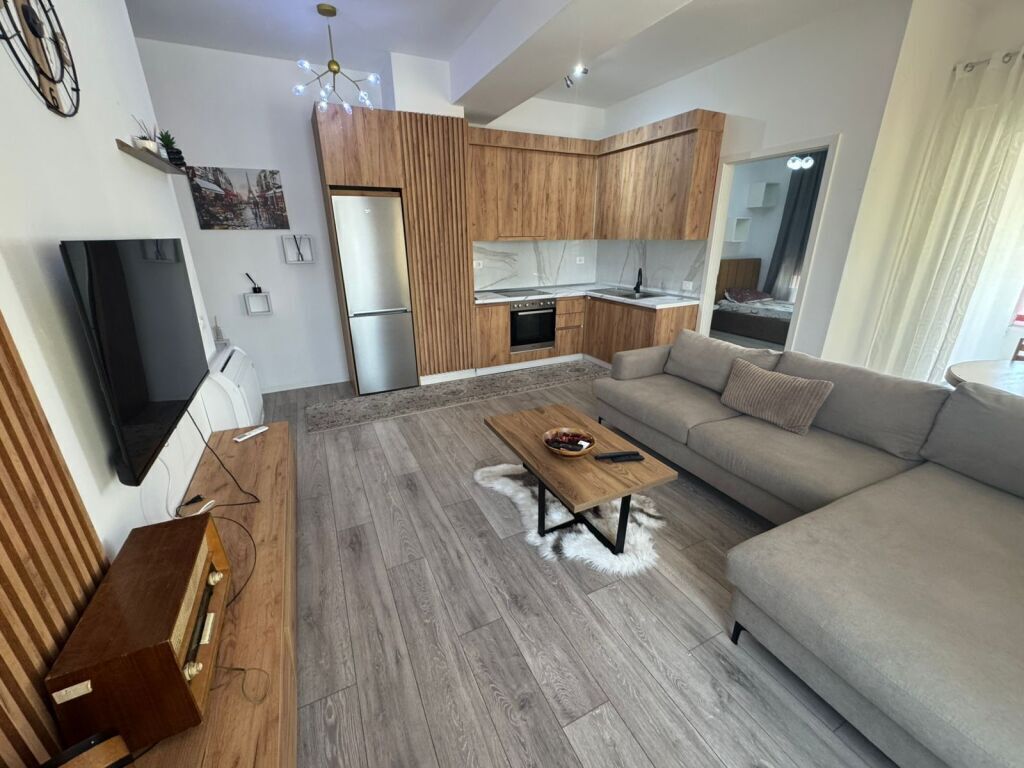Apartament me qera tek Tregu Elektrik