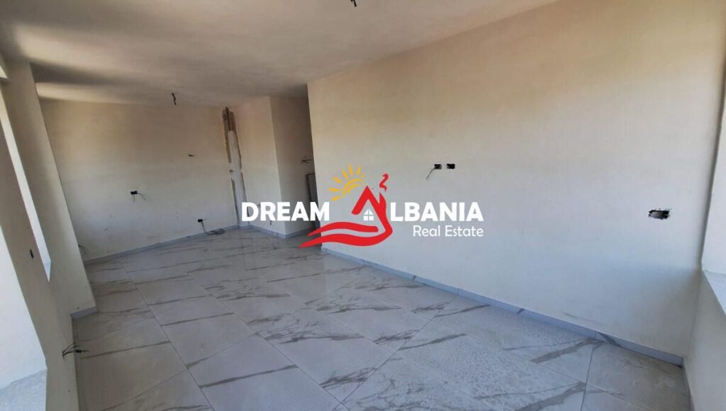 Appartamento 1+1 in Vendita a Mali Robit, Golem (41111591)