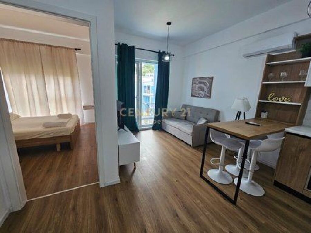 JAPIM ME QERA APARTAMENT TEK OXA RESIDENCE