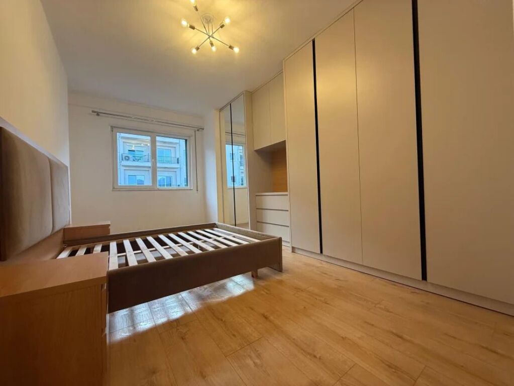 Qira, Apartament 1+1+Post Parkimi, Rr. Dritan Hoxha, Kompleksi E88, Tirane.
